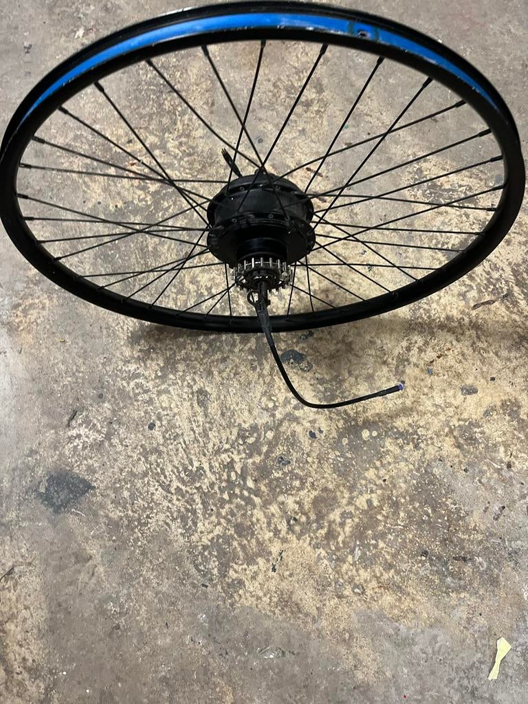 Elektrische fiets achterwiel met motor, Fietsen en Brommers, Fietsonderdelen, Gebruikt, Wiel, Aluminium, Elektrische fiets, Ophalen of Verzenden