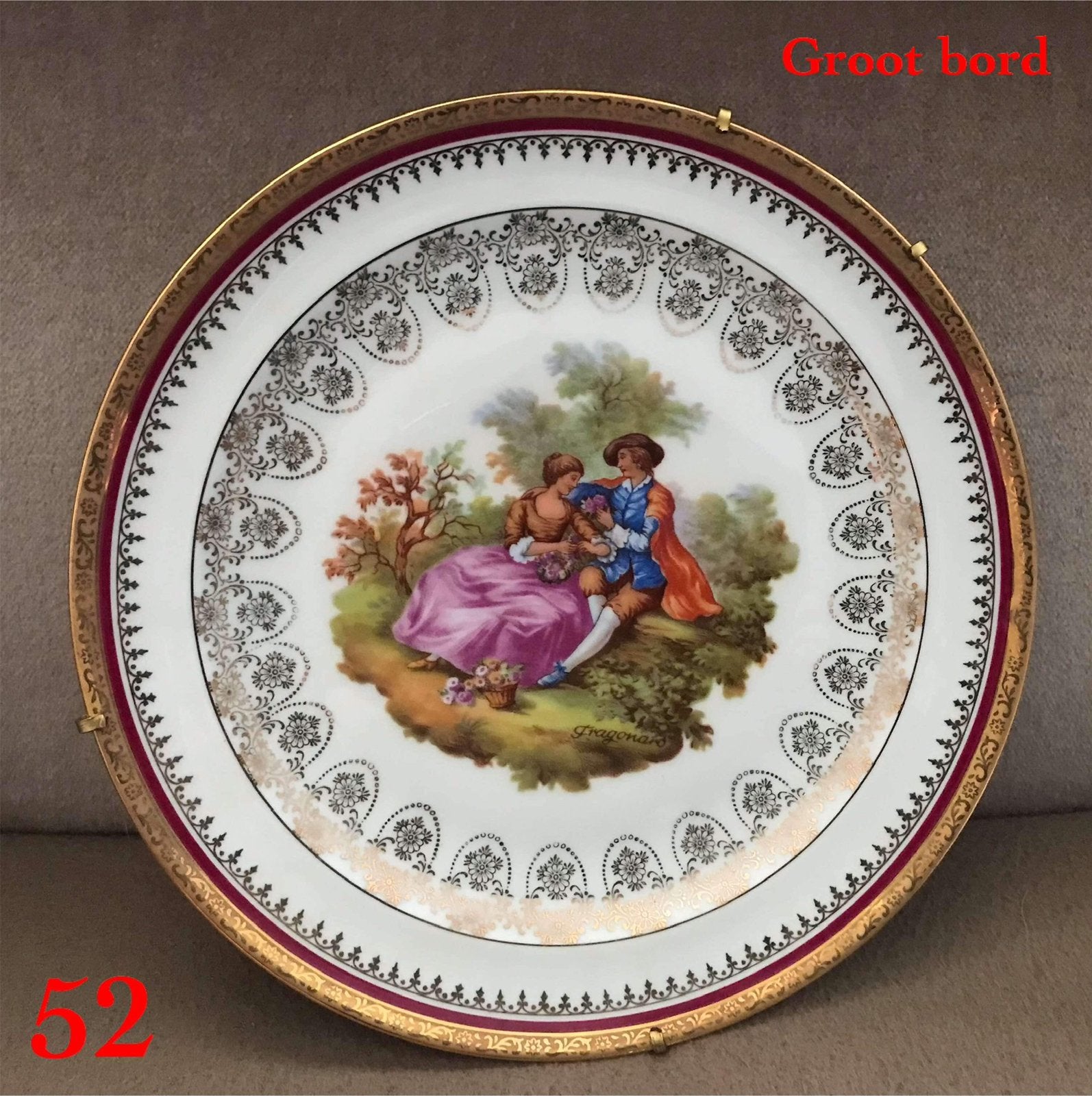 Porseleinen Bord met Gouden Rand - Limoges stijl, Verzamelen, Porselein, Kristal en Bestek, Ophalen of Verzenden, Zo goed als nieuw