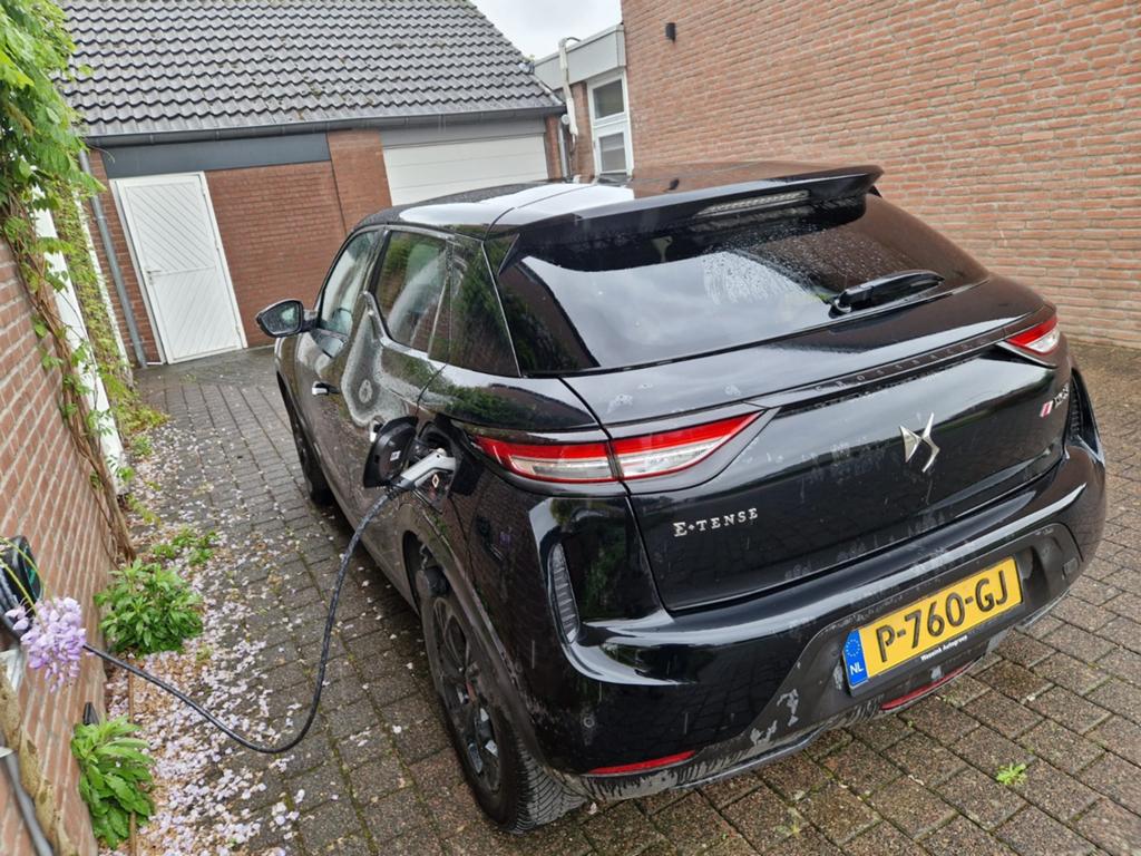 Overname private lease DS 3 E-tense 136pk 2022 Zwart, Alcantara, Origineel Nederlands, Elektrisch, Particulier