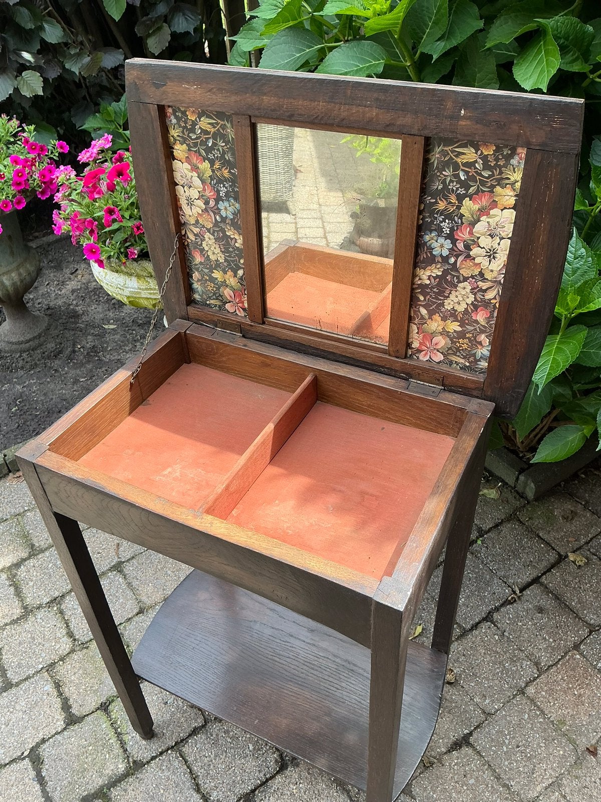 engels make up tafeltje, Ophalen of Verzenden