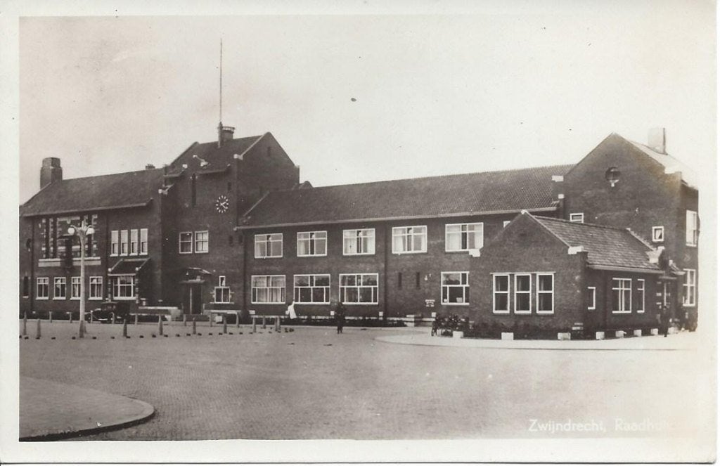 Zwijndrecht (Z.H.) Raadhuis, gelopen 1955, Ophalen of Verzenden, 1940 tot 1960, Gelopen, Zuid-Holland