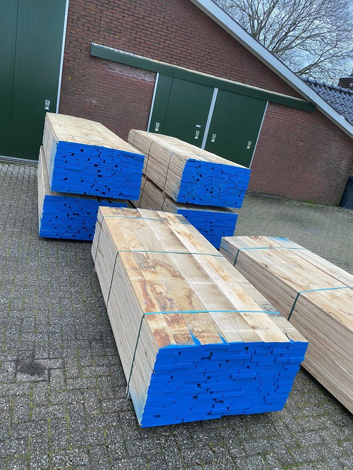 Eiken pakketen te koop. 27 mm dikte. 180/270 cm lengte
