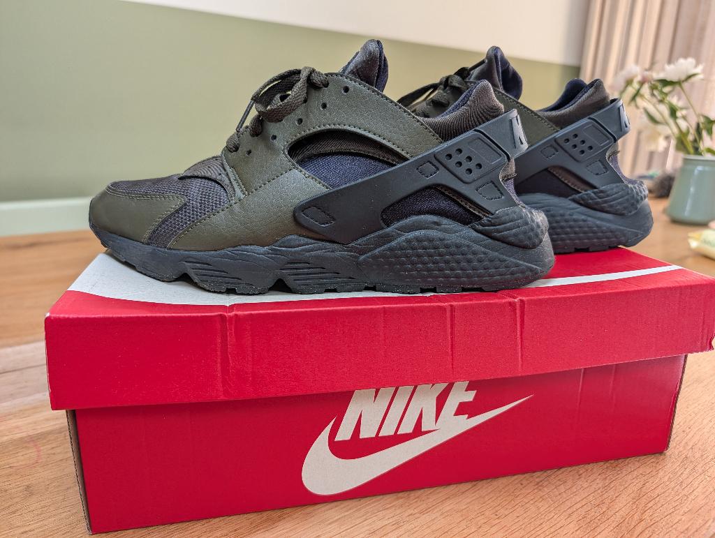 Nike Huarache maat 44 / 10 valt heel klein (42) nieuw, Kleding | Heren, Schoenen, Overige kleuren, Nike, Nieuw, Ophalen of Verzenden