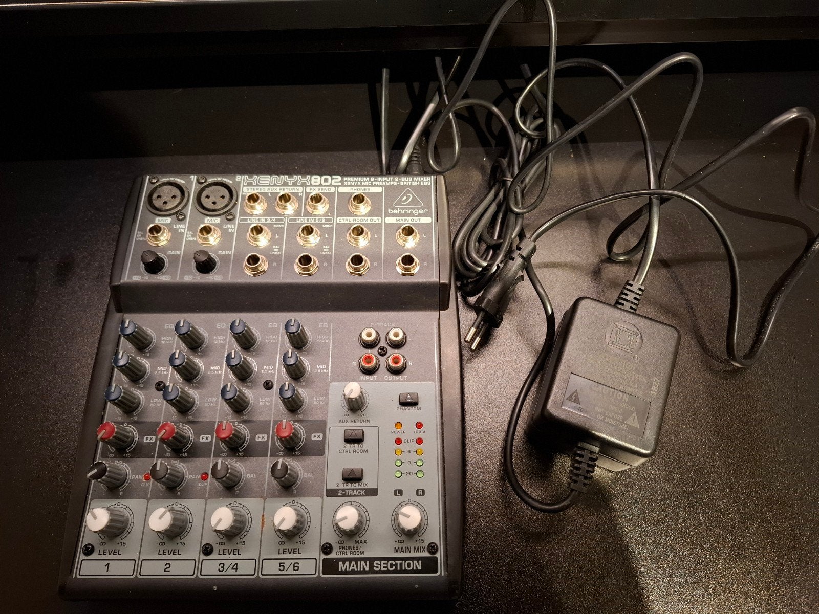 behringer xenyx 802 mengpaneel, Ophalen of Verzenden, Gebruikt, Minder dan 5 kanalen, Microfooningang