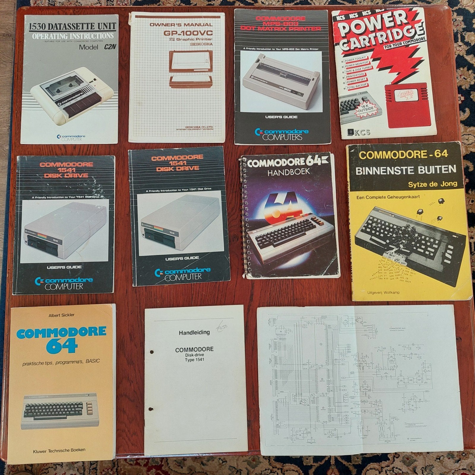 Commodore 64 handleidingen lot 1541 Power Cartridge schema, Computers en Software, Vintage Computers, Ophalen of Verzenden, Commodore C 64