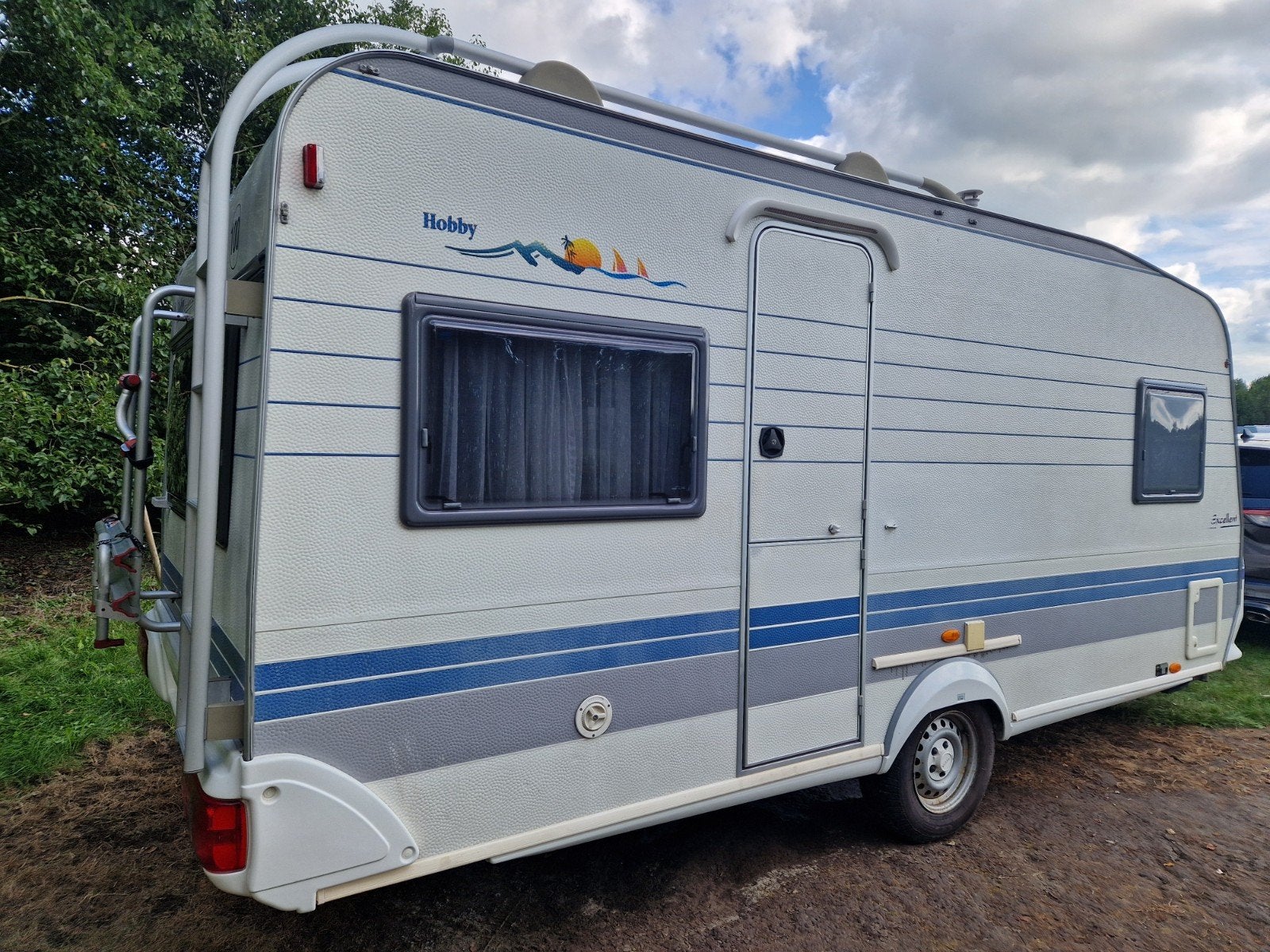 Hobby Excellent easy 2000 met voortent en luifel, Luifel, Rondzit, Hobby, Particulier