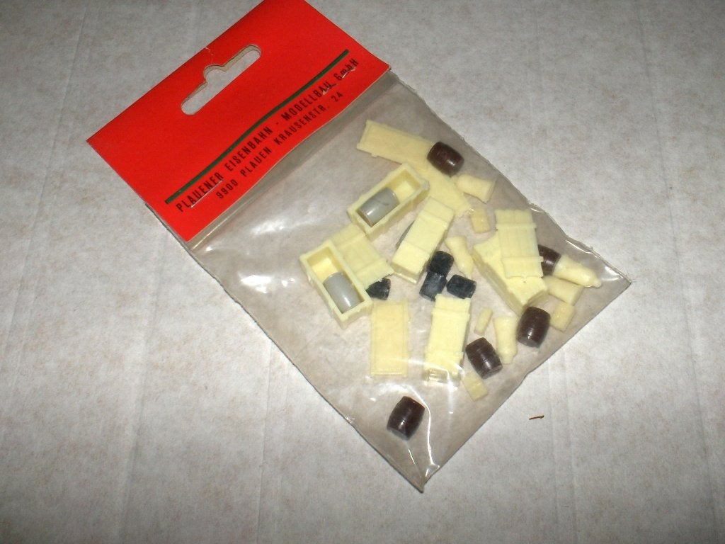 35-delige set laadgoed tonnen, vaten, kisten, balen, Overige merken, Wisselstroom, Overige typen, Nieuw