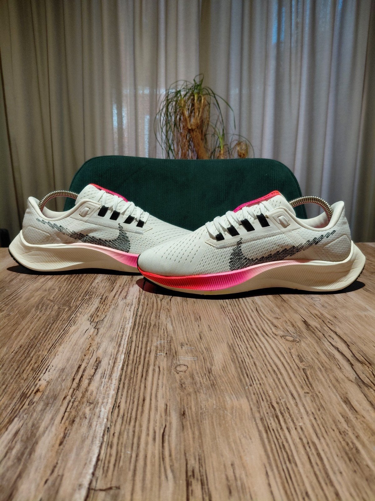 Nike Air Zoom Pegasus 38 'Rawdacious' Size 38, Wit, Nike, Ophalen of Verzenden, Sneakers of Gympen