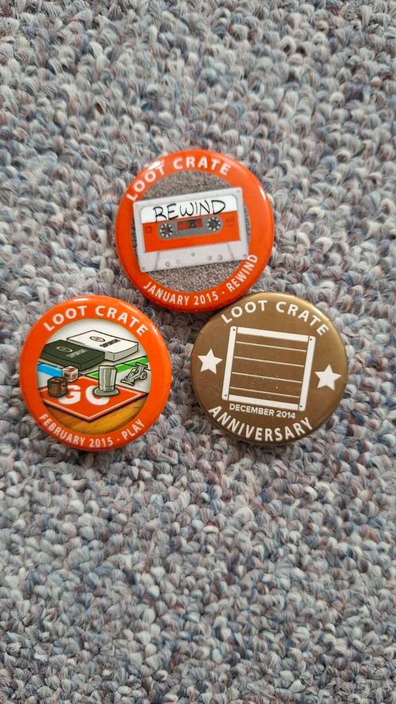 set van 3 loot crate pinnen buttons, Ophalen of Verzenden, Nieuw, Overige onderwerpen