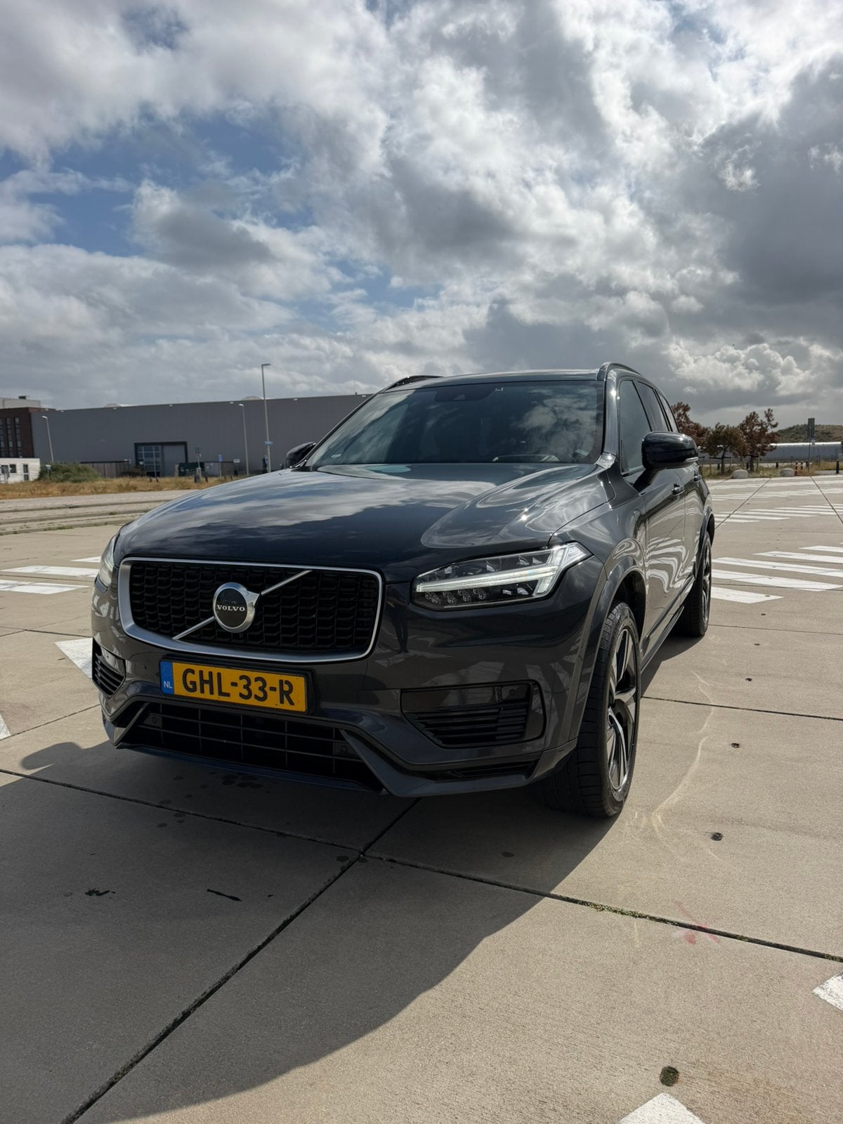 Volvo XC90 T8 Twin Engine AWD Plug-in Hybrid 7P R-design, 4 cilinders, 7 stoelen, Vierwielaandrijving, Dealer onderhouden