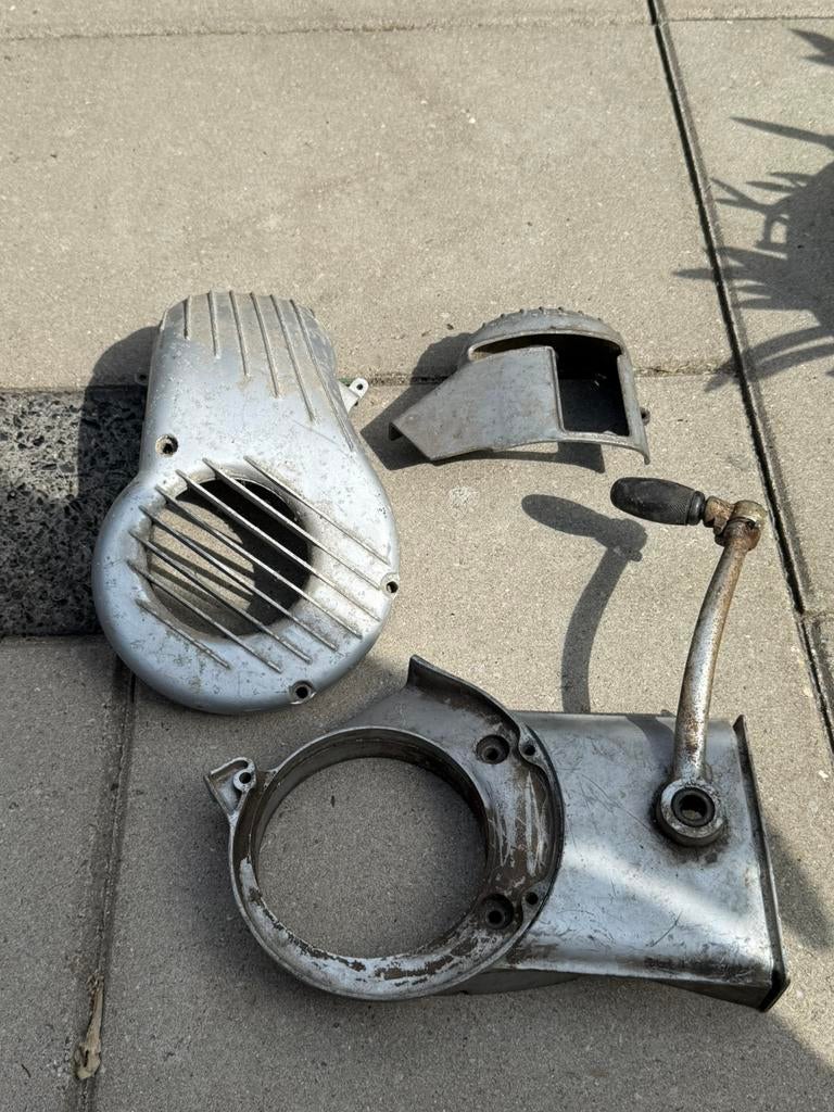 Te koop nette en hele set kappen voor de geforceerde koeling, Fietsen en Brommers, Ophalen of Verzenden, Gebruikt, Kap