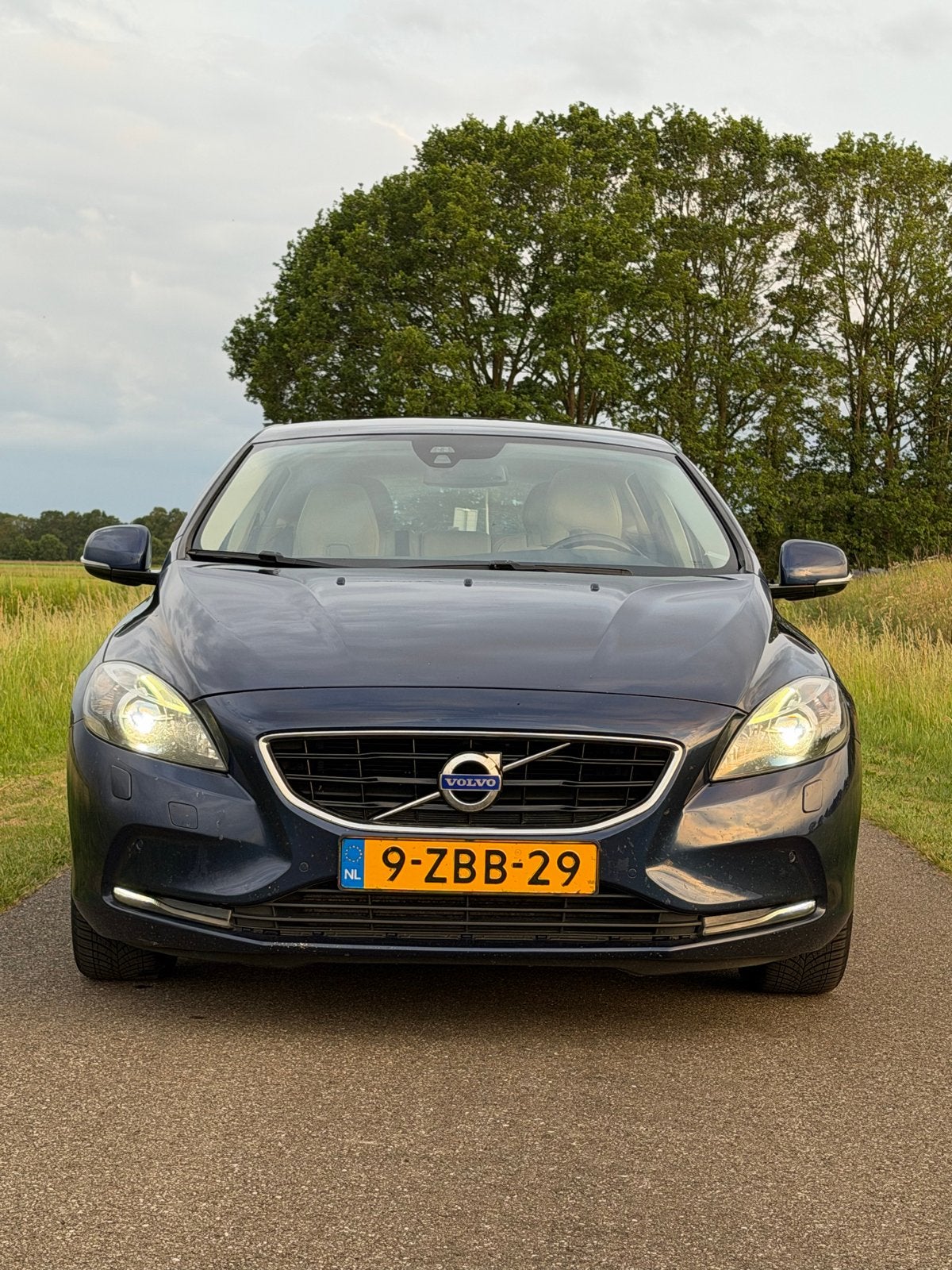 Volvo V40 Ocean Race 2.0 D4 190PK 2014 Blauw, Auto's, Voorwielaandrijving, Blauw, Particulier, 30 km/l