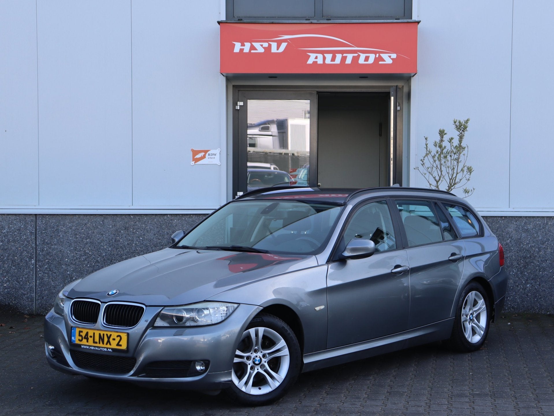 BMW 3-serie Touring 318i Business Line navi LM airco *apk 02, Euro 5, Achterwielaandrijving, Origineel Nederlands, Handgeschakeld