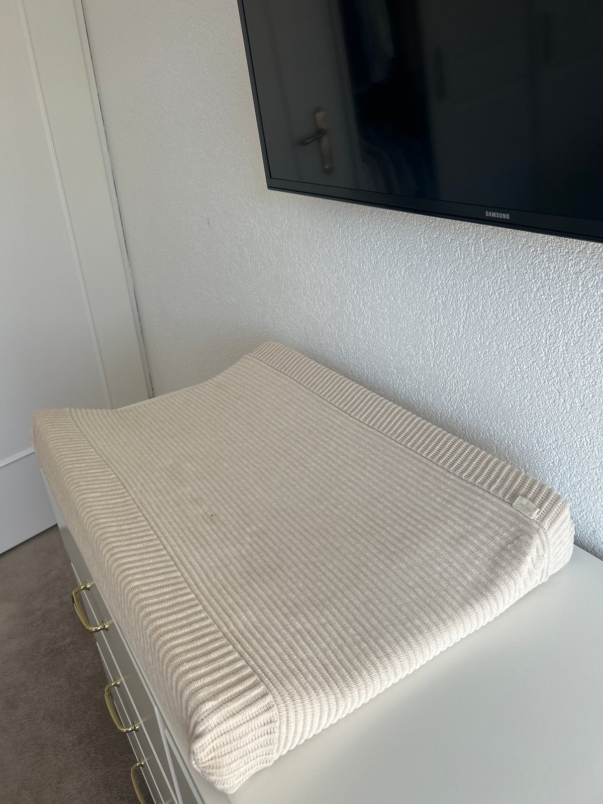 Aankleedkussen met hoes - Zo goed als nieuw, Kinderen en Baby's, Badjes en Verzorging, Aankleedkussen, Zo goed als nieuw, Standaard