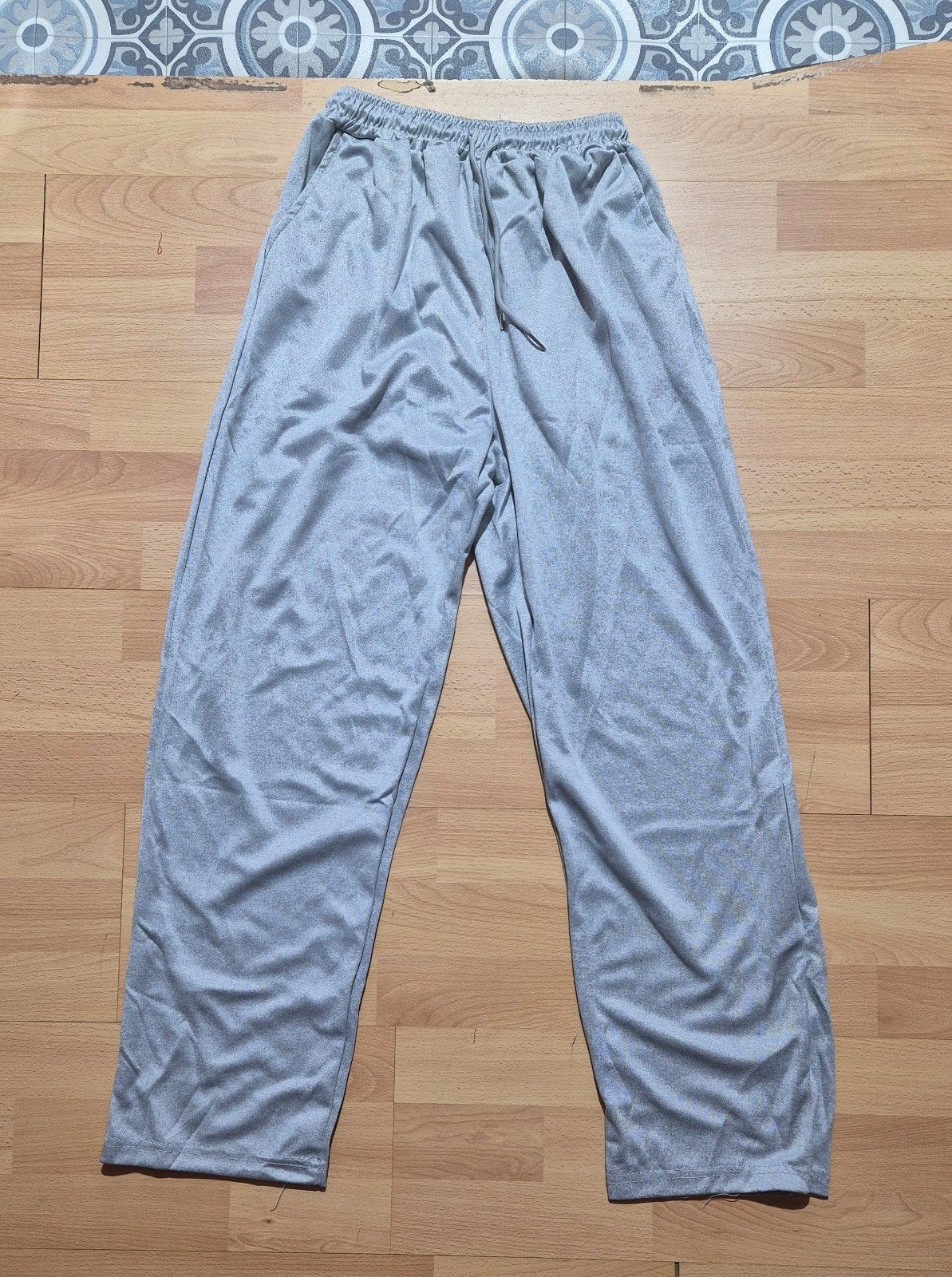 Nieuwe zilverkleurige stretch broek XS/S, Nieuw, Ophalen of Verzenden, Maat 36 (S), Lang
