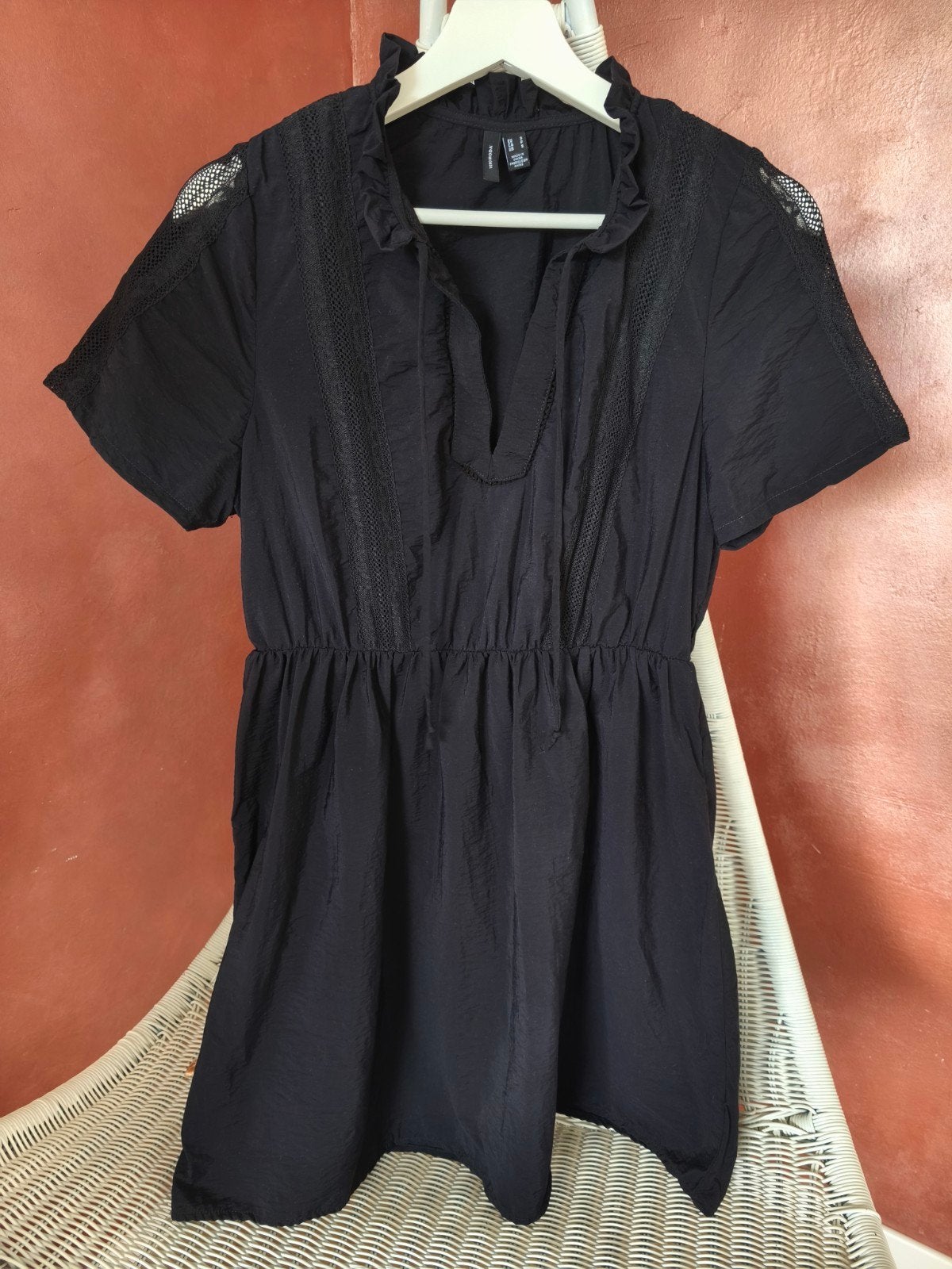 Vero Moda - Zomer jurkje met leuke details zwart - mt s, Verzenden, Vero Moda, Zwart, Zo goed als nieuw