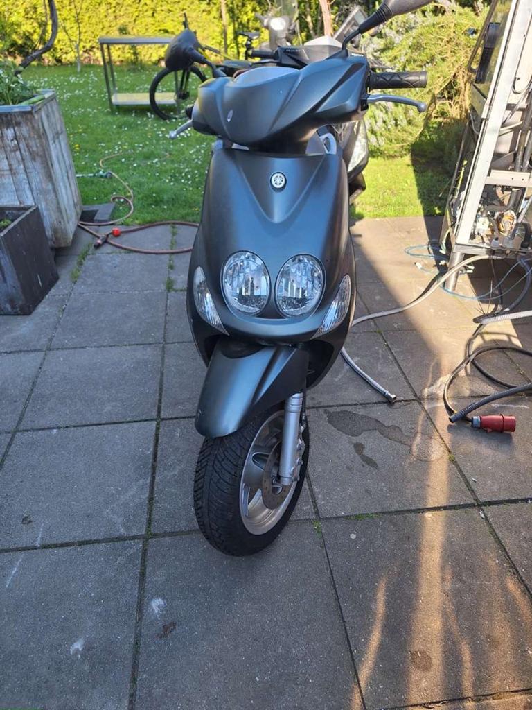 Yamaha neos, Fietsen en Brommers, Scooters | Yamaha, Ophalen, Zo goed als nieuw, Benzine, Neo's