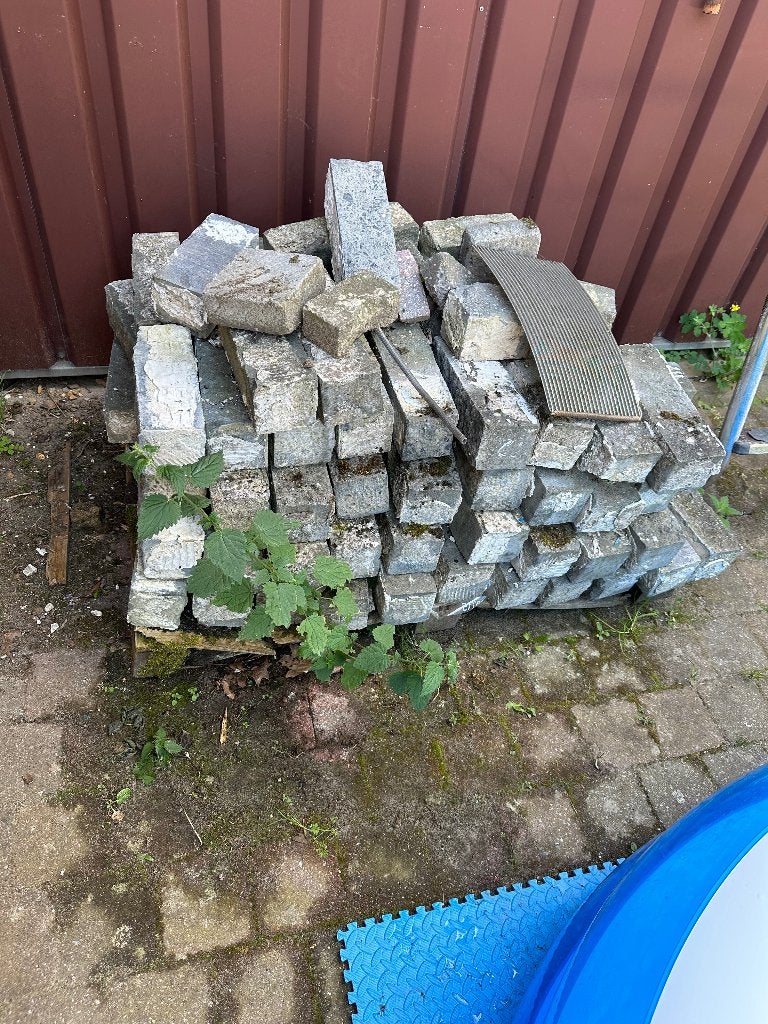 Gratis stenen, Tuin en Terras, Tegels en Klinkers, Ophalen, Gebruikt, Beton, Klinkers