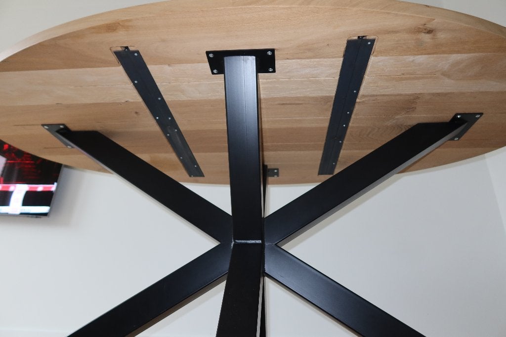 Foto 7 van Magna ovale eettafel 180x95 cm – massief hout – spinpoot