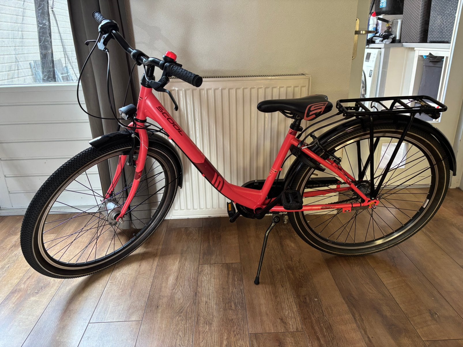 Zeer nette scool kinderfiets 26 inch, Terugtraprem, Ophalen, 26 inch of meer, Handrem