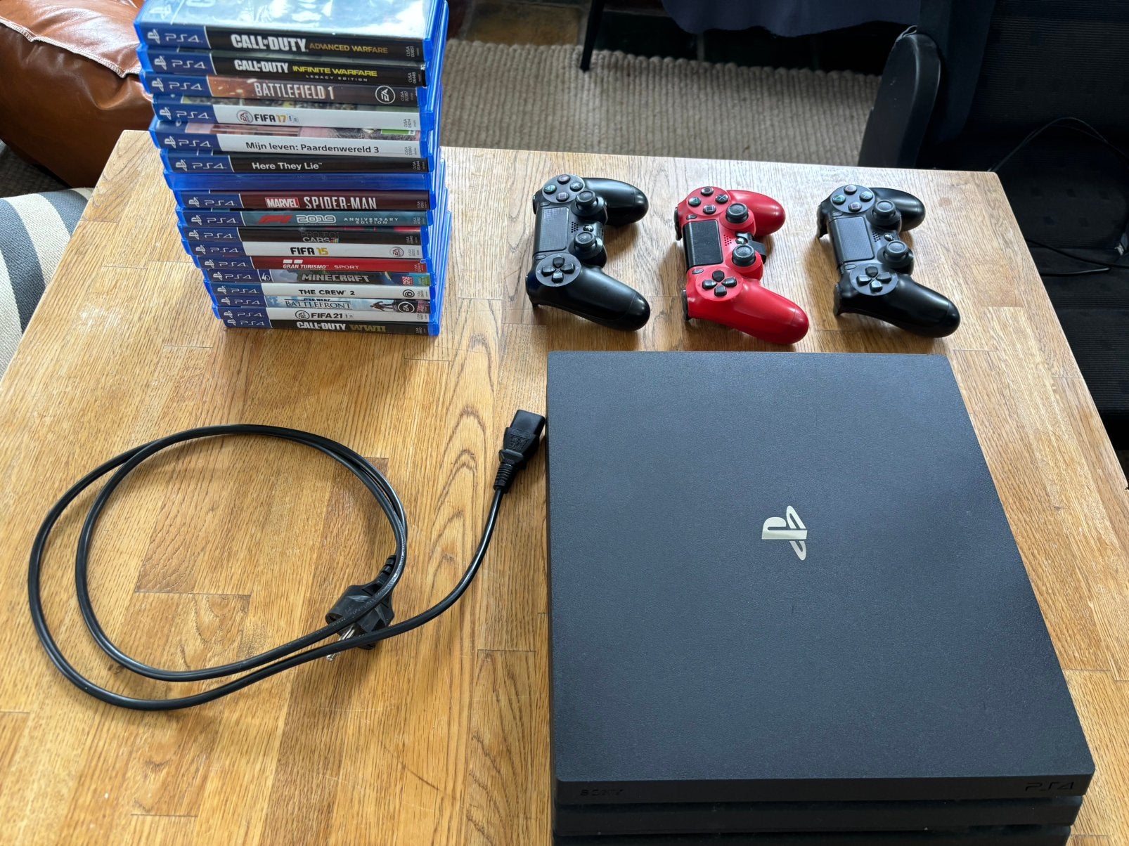 Playstation 4 pro, Ophalen, Met games, Zo goed als nieuw, 1 TB
