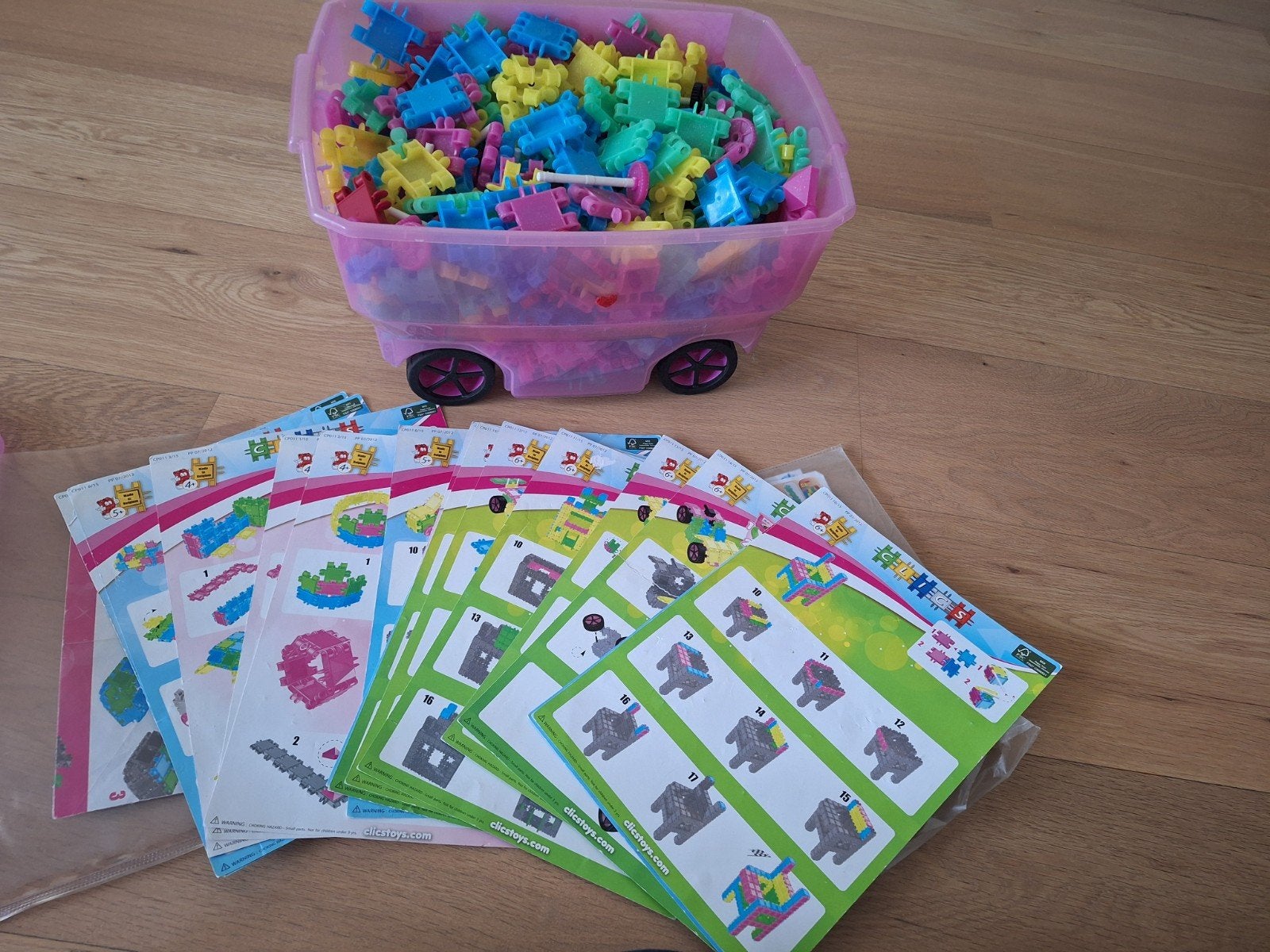 Clics Rolbox Glitter 400 stuks constructions, Ophalen of Verzenden, Zo goed als nieuw
