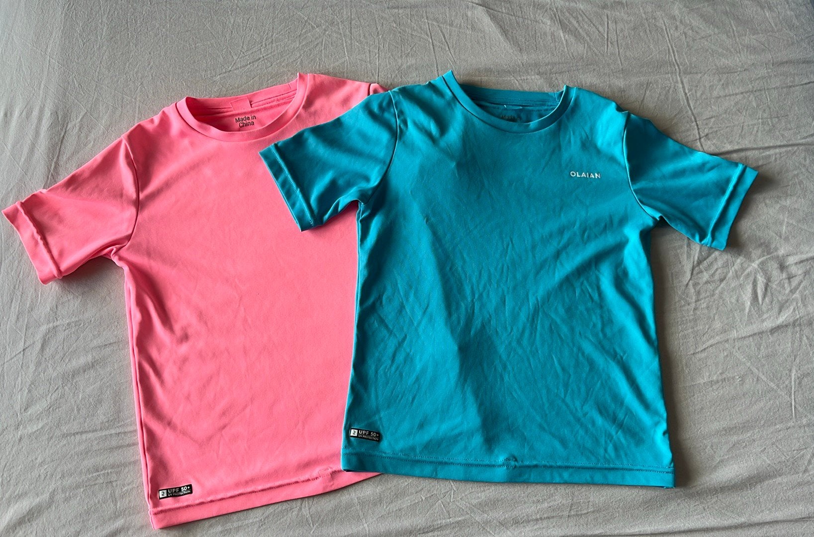 UV zwem shirts maat 110-122, Kinderen en Baby's, Ophalen of Verzenden, Zo goed als nieuw, Meisje, Shirt of Longsleeve