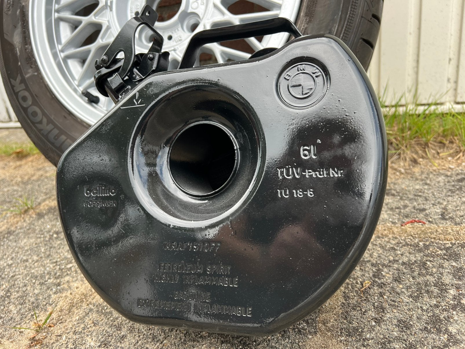 BMW 6L Bellino jerrycan E30 E32 E34 gerestaureerd, Ophalen of Verzenden, Nieuw, BMW