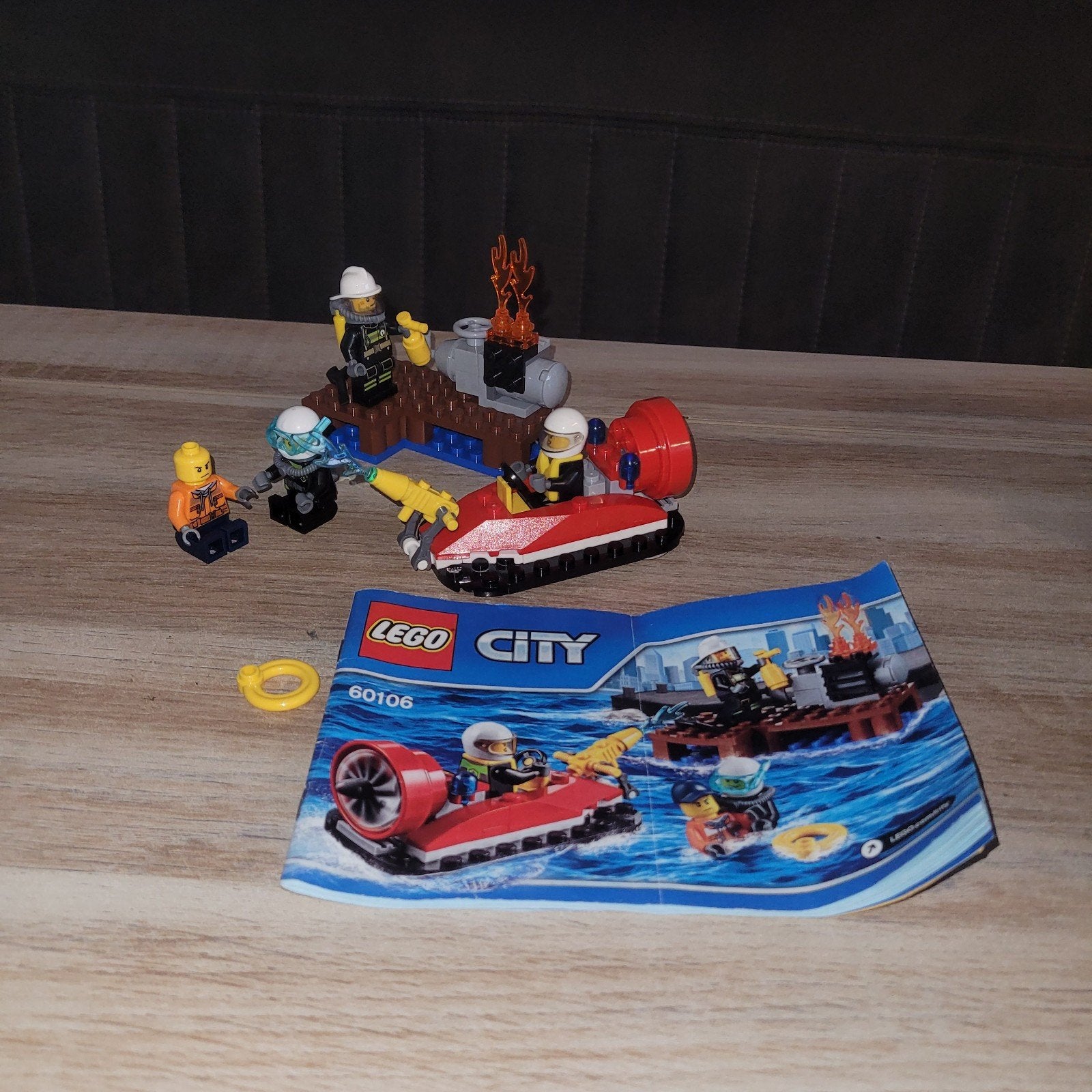 LEGO City 60106 Brandweer Starter Set met Hovercraft, Ophalen of Verzenden, Zo goed als nieuw, Overige merken
