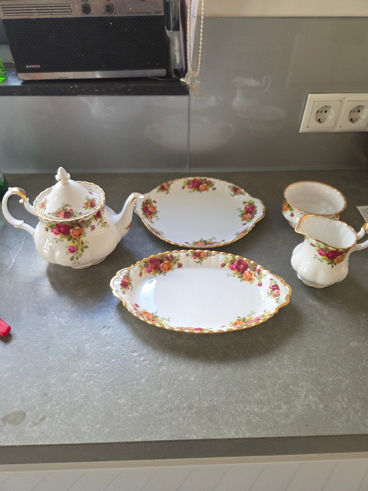 Royal Albert Old Country Roses theeservies, Antiek en Kunst, Ophalen