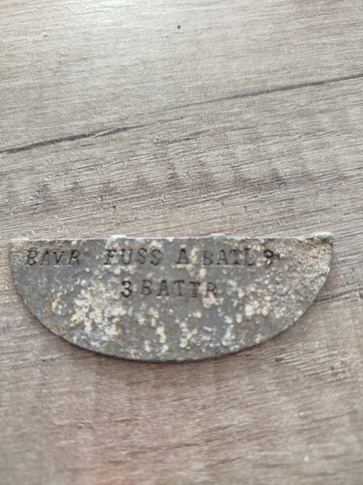 Dit waren de zware artillerie jongens Bayern erkennungsmarke, Ophalen of Verzenden, Nederland, Embleem of Badge