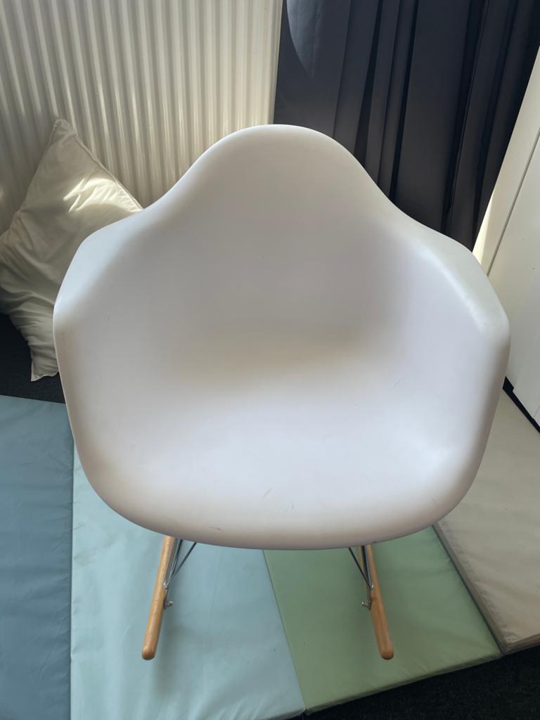 Replica Eames Schommelstoel - Wit, Gebruikt, Wit, Eén, Ophalen