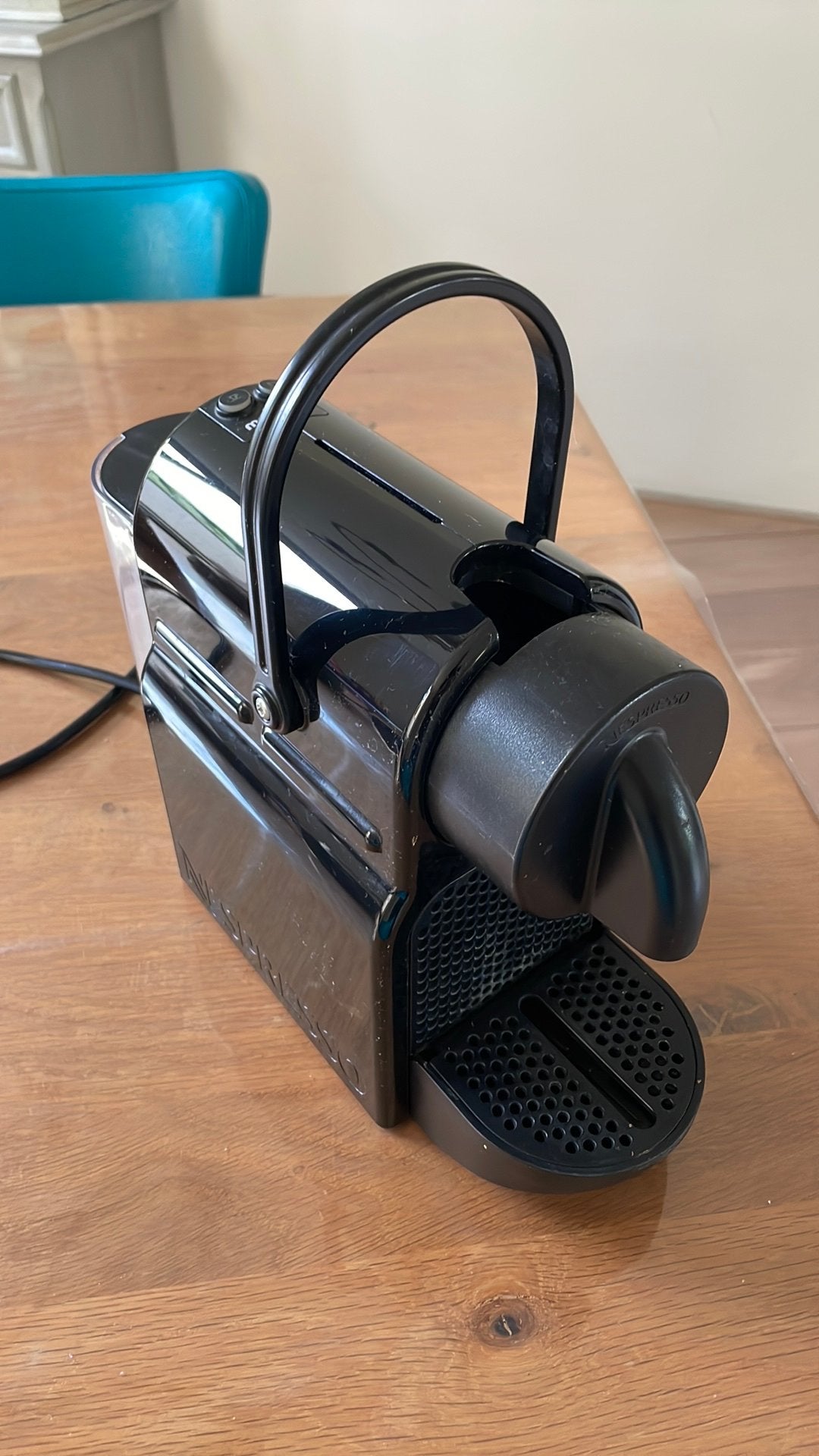 Magimix Nespresso - met gebreken (lekt), Witgoed en Apparatuur, Koffiezetapparaten, Ophalen, Espresso apparaat, 1 kopje, Niet werkend