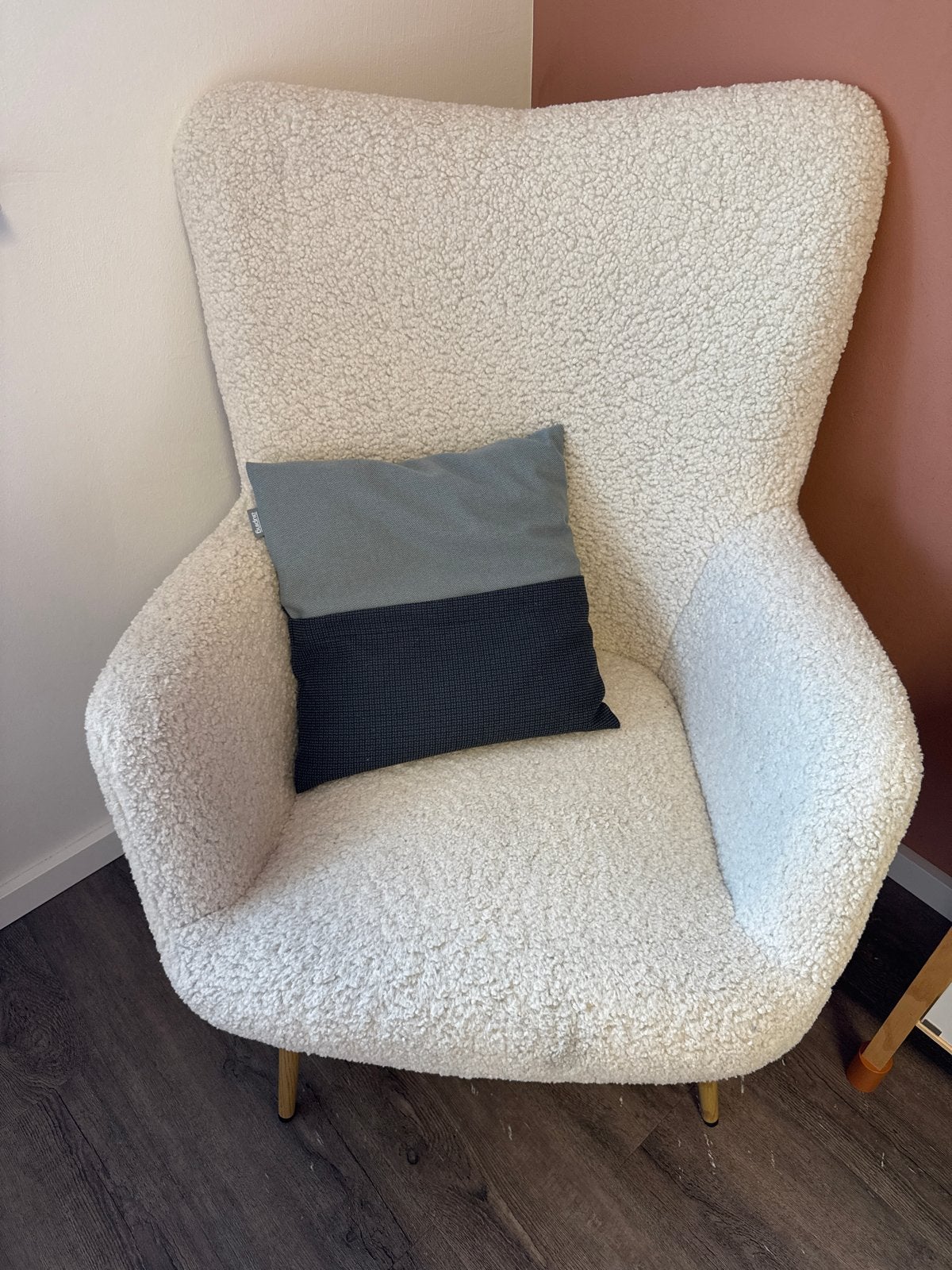 Mooie teddy fauteuil met houten pootjes, Ophalen, Zo goed als nieuw, Hout, 75 tot 100 cm