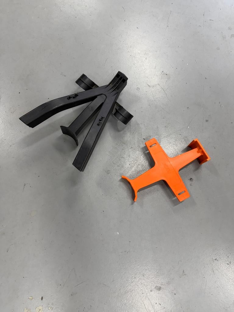 Voorvork steun + Insteek standaard KTM, Ophalen