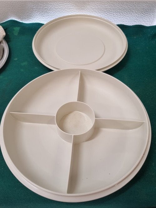 tupperware hapjes schaal met deksel, Ophalen of Verzenden, 'T Olde Gre-j, Info@toldegrej.nl, Endepoelstraat 20f Didam