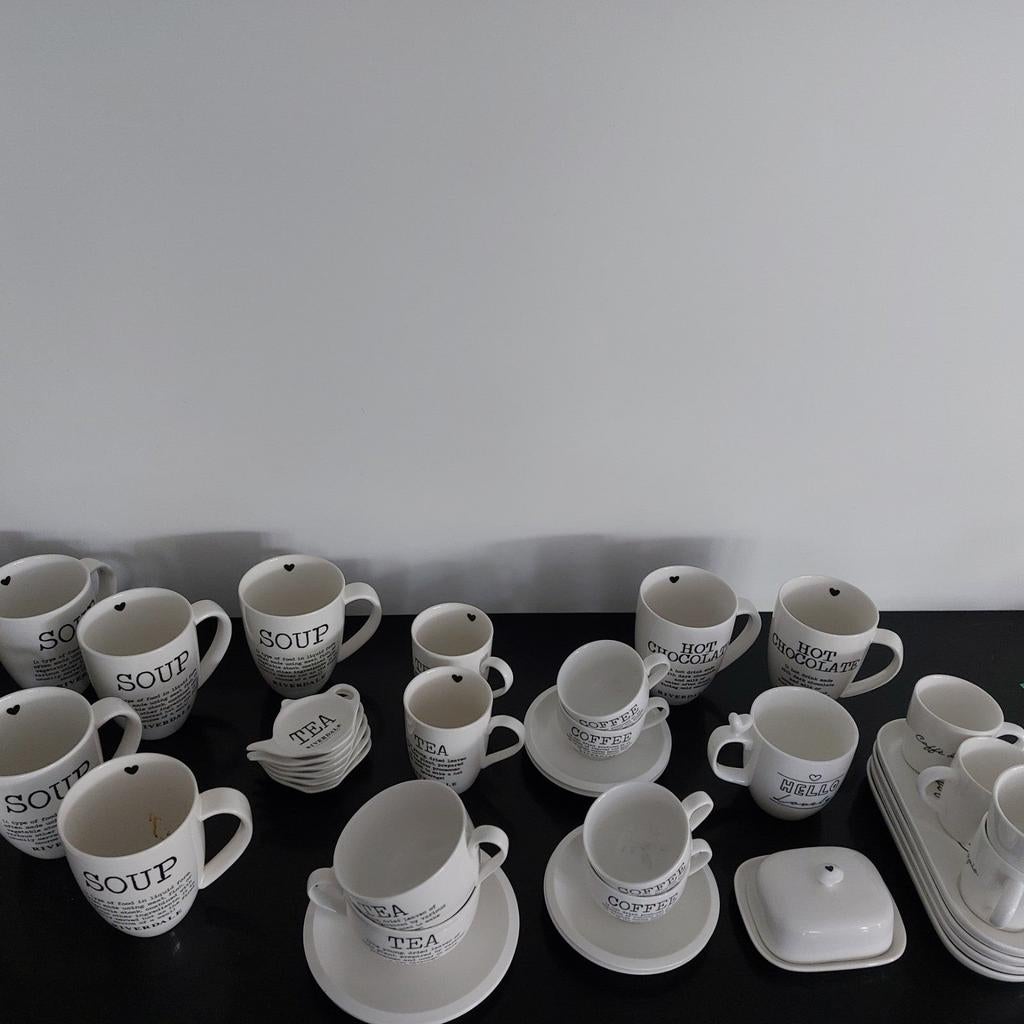 Riverdale servies - Zo goed als nieuw, Huis en Inrichting, Keuken | Servies, Zo goed als nieuw, Compleet servies, Effen, Keramiek
