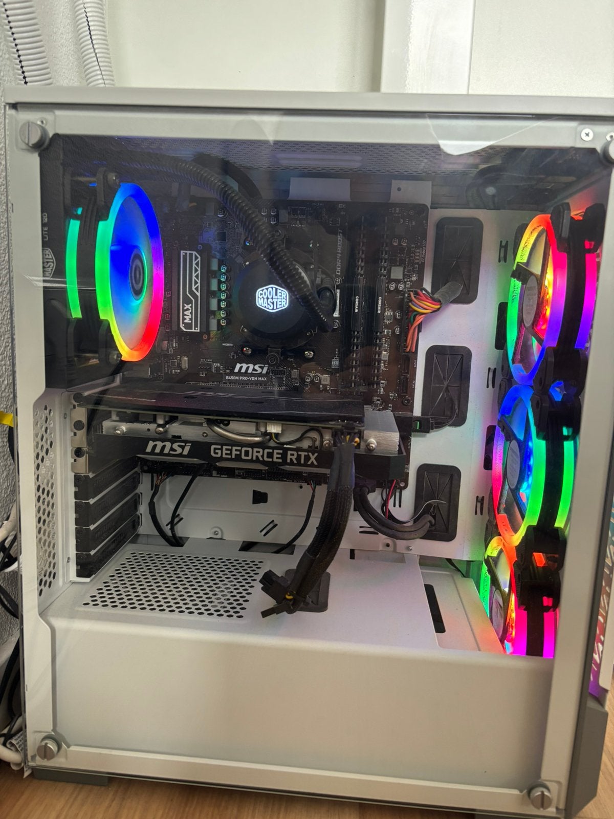 Foto 2 van Ryzen 5 3600 + RTX 2060 Super 16GB Gaming PC Bundle