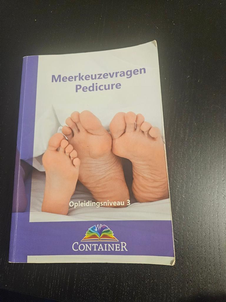 Meerkeuzevragen Pedicure Opleidingsniveau 3, Ophalen of Verzenden, Gelezen, MBO, Onbekend