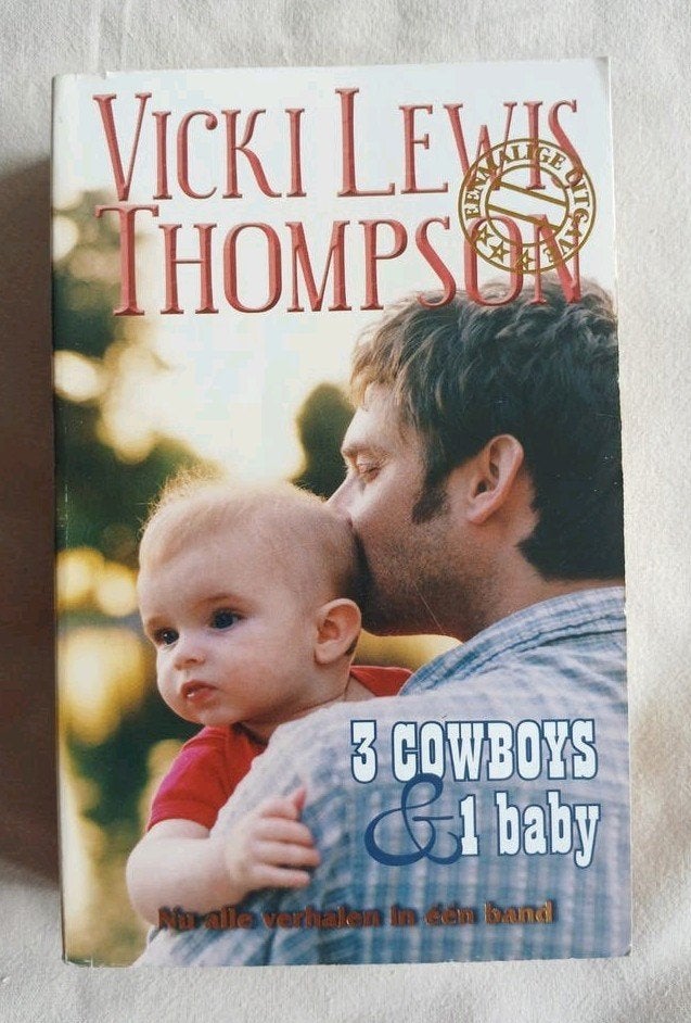 Vicki Lewis Thompson - 3 Cowboys & 1 Baby (Harlequin), Boeken, Ophalen of Verzenden, Gelezen, Vicki Lewis Thompson, Nederland
