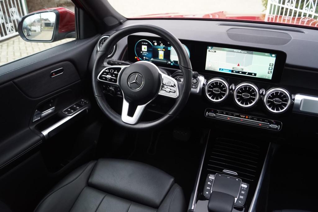 Mercedes-Benz GLB 250 4MATIC AMG Line 7p Autom Panodak Leder, Gebruikt, 4 cilinders, 2000 kg, 7 stoelen