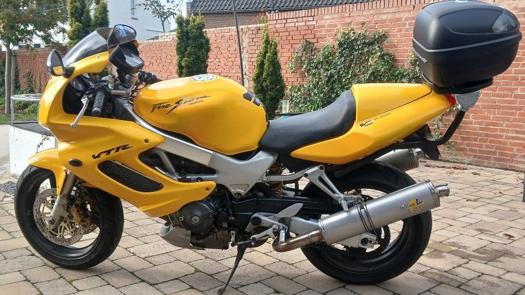 Honda VTR1000F FireStorm – LeoVince Uitlaten & Topkoffer, Motoren, 2 cilinders, Sportuitlaat, Gebruikt, Handgeschakeld