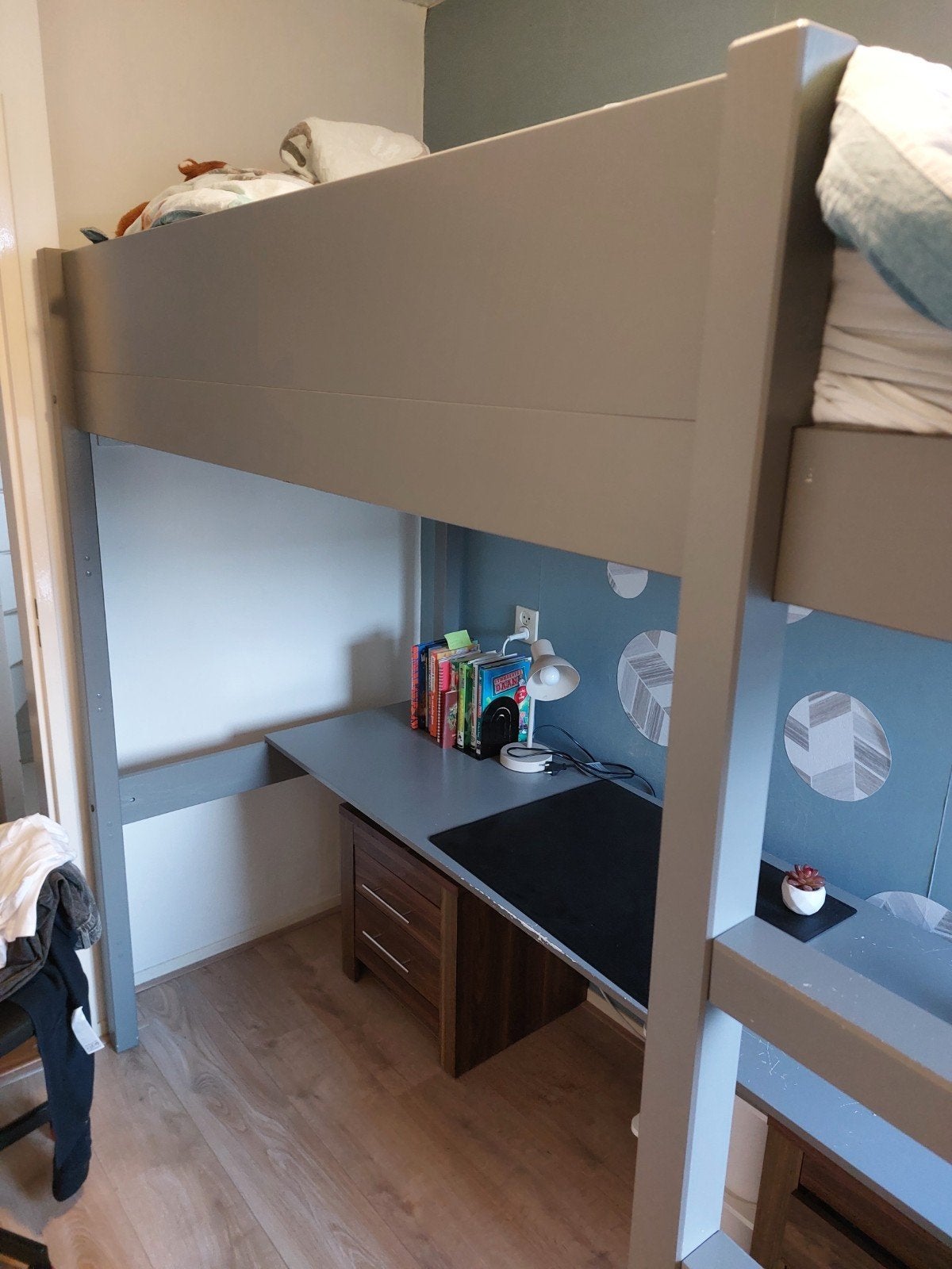 Grijze hoogslaper met bureau, Ophalen, Gebruikt, Eenpersoons, 200 cm