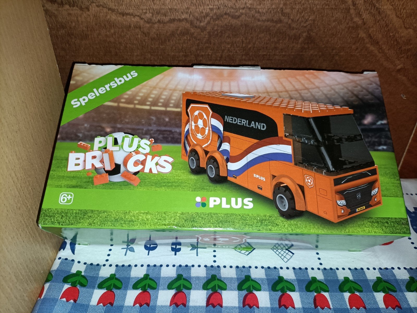 Nederlands Elftal voetbal bus Plus bricks = soort lego, Ophalen of Verzenden, Zo goed als nieuw