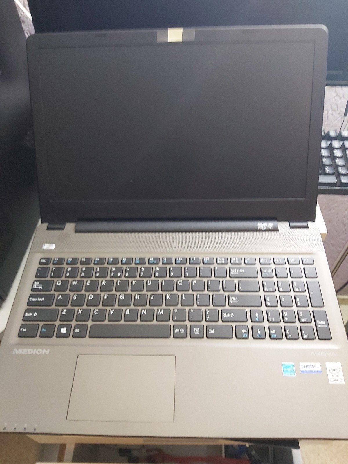 Medion Akoya E6416 Laptop - Intel Core i3, 8GB RAM, Geen (ruimte voor HDD/SSD), Gebruikt, 8 GB, Medion