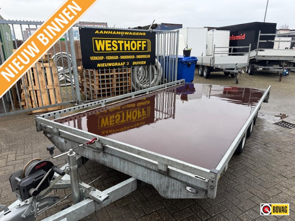 HENRA GROTE AUTOAMBULANCE 453x222 3000kg 2024, Auto diversen, Gebruikt