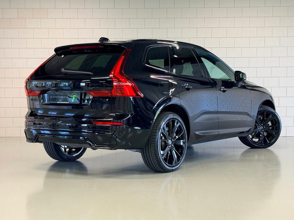 Volvo XC60 2.0 T6 Plug-in hybrid AWD Plus Black Edition | PA, Automaat, Gebruikt, 4 cilinders, 1969 cc