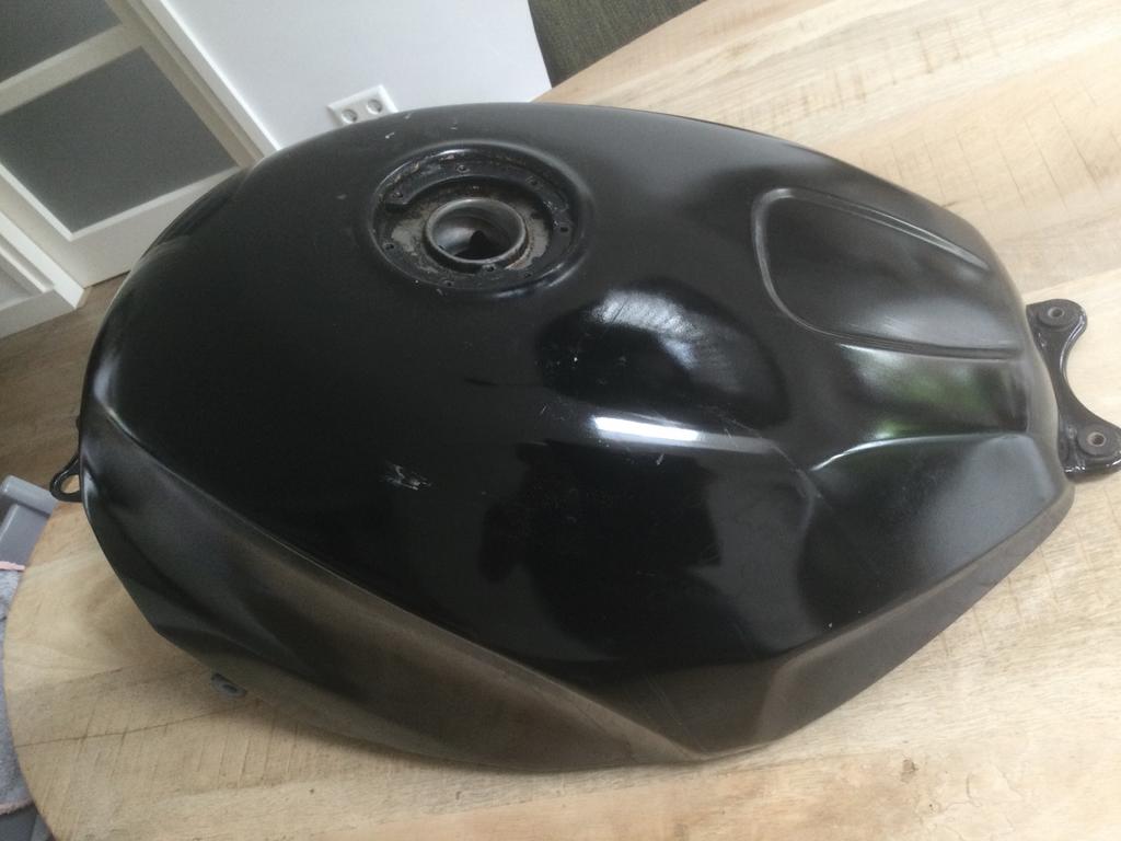 Kawasaki Zxr 750 L tank plus onderdelen, Ophalen of Verzenden, Gebruikt
