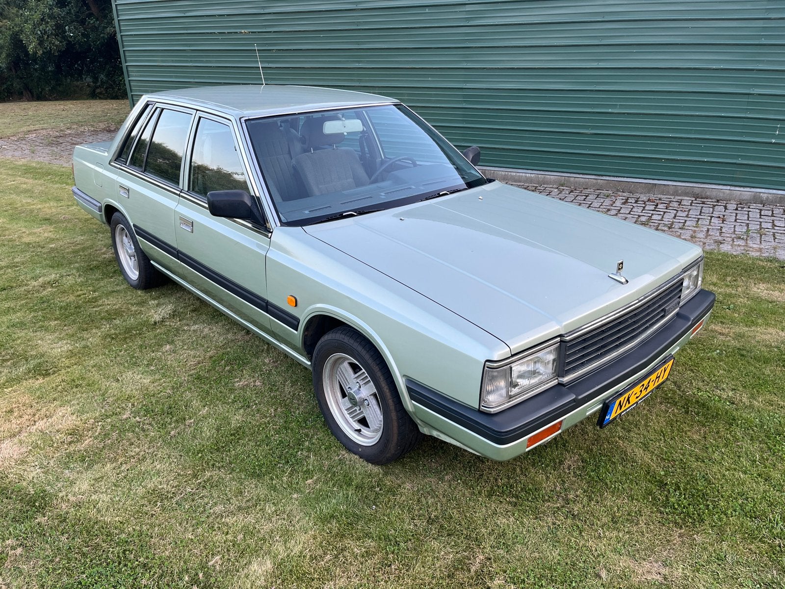 Nissan Laurel 2.4 E SGL AUT 1985 Groen, Auto's, Nissan, Automaat, Achterwielaandrijving, Overige modellen, Origineel Nederlands