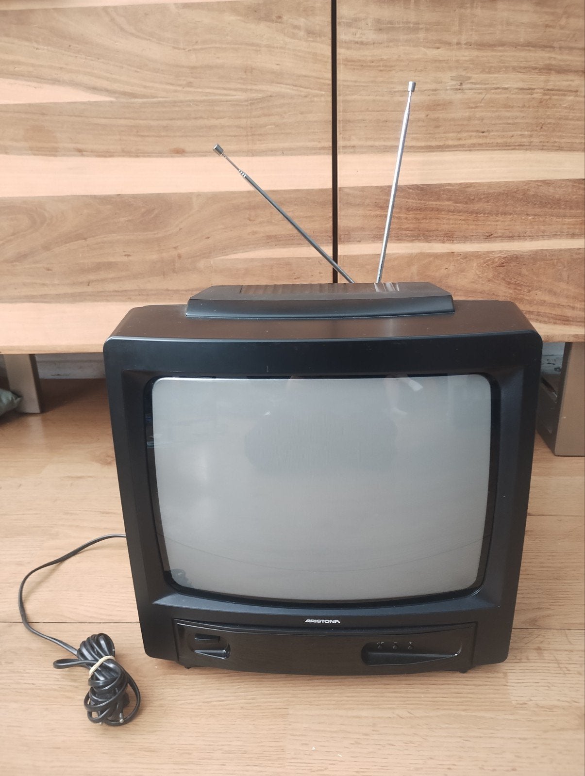 vintage aristona tv, Ophalen
